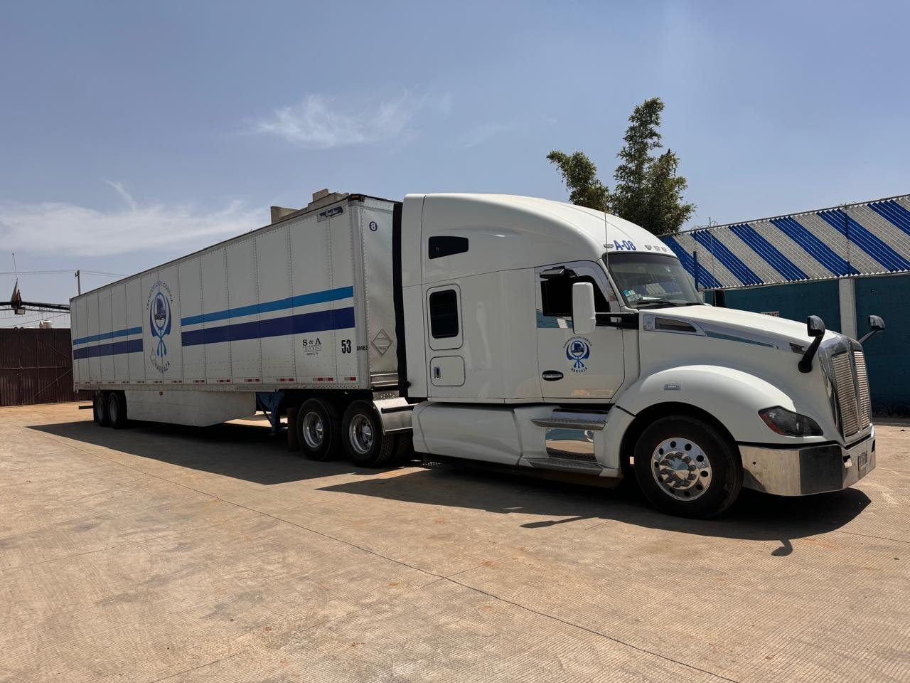 Tractocamión con remolque 53' A-08 — Transportes Narvaza