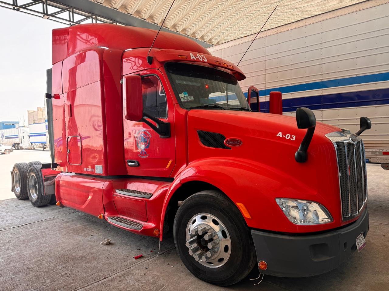 Tractocamión Peterbilt A-03 — Transportes Narvaza